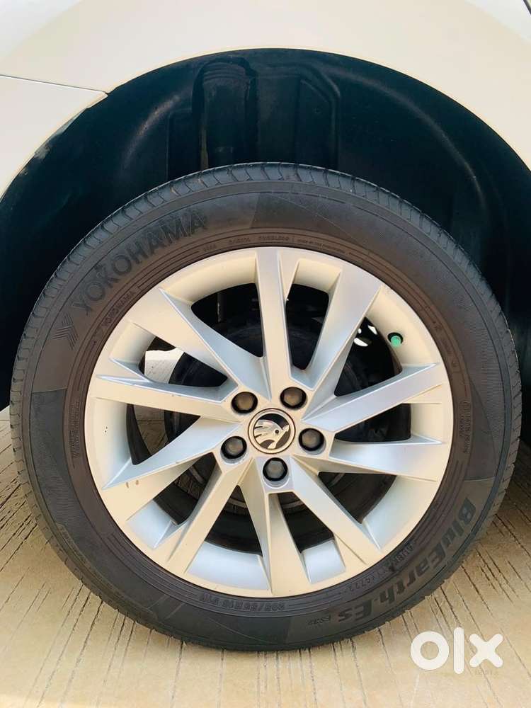 Skoda Slavia Ambition 1.5l Tsi Dsg, 2023, Petrol