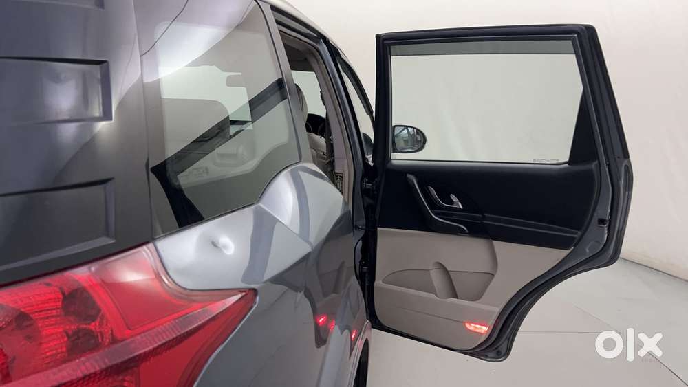 Mahindra Xuv500 W8, 2017, Diesel