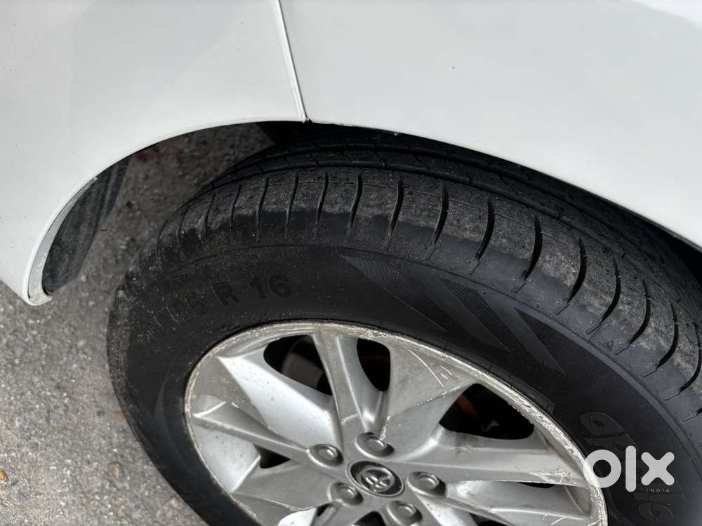 Toyota Innova Crysta 2.4 G Mt 8s, 2017, Diesel