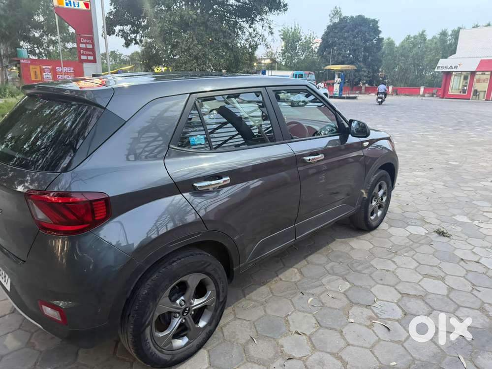 Hyundai Venue E 1.2 Petrol, 2020