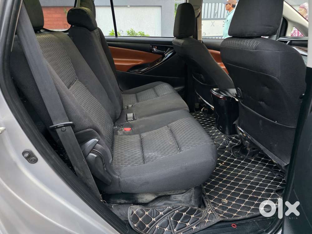 Toyota Innova Crysta 2.4 G Mt, 2016, Diesel