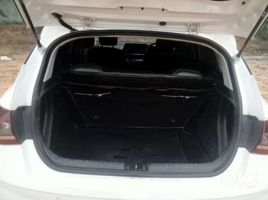 Hyundai I20 Sportz Plus Dual Tone Diesel, 2022, Diesel