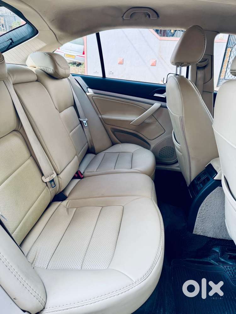 Skoda Laura 2013 Diesel Well Maintained