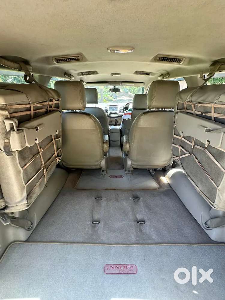 Toyota Innova Crysta Edition 2011