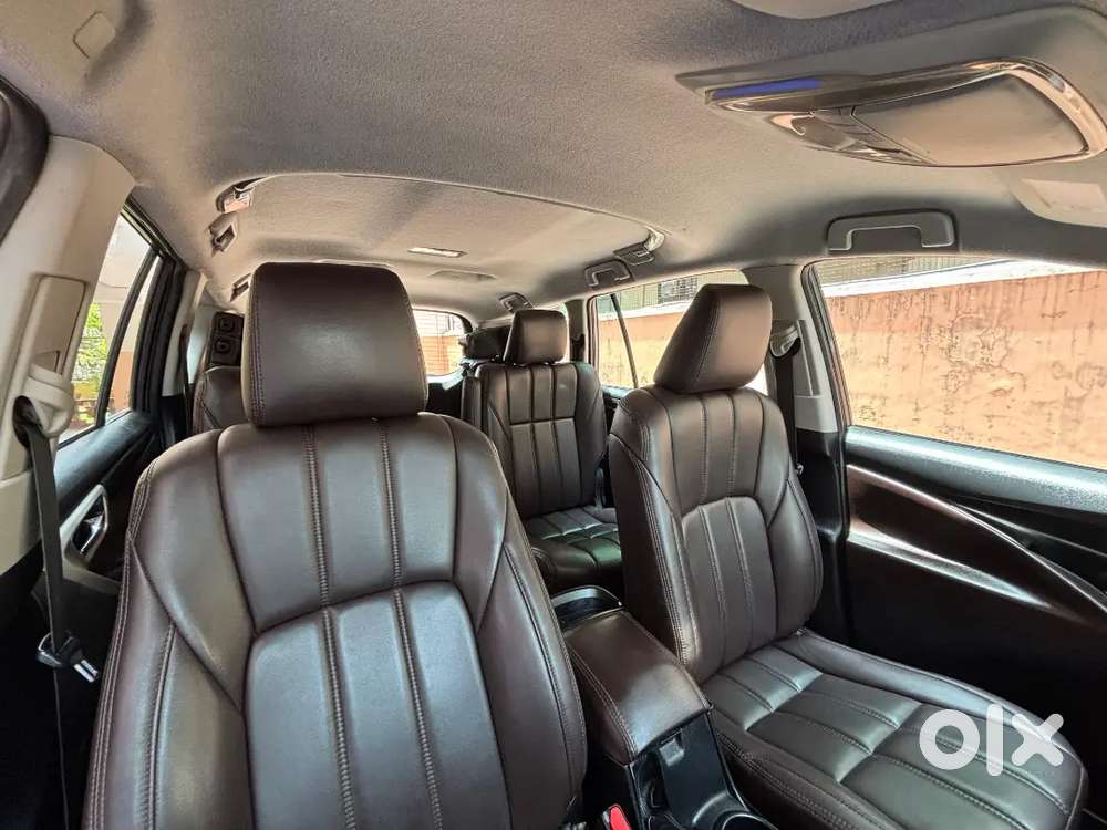 Toyota Innova Crysta 2.4v Diesel 2016  Single Owner  Rj14 Registered