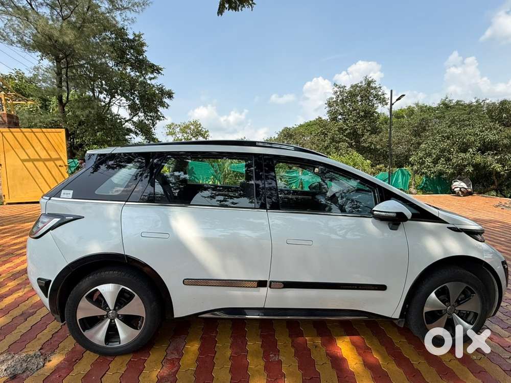 Mg Windsor Essence Ev 2024