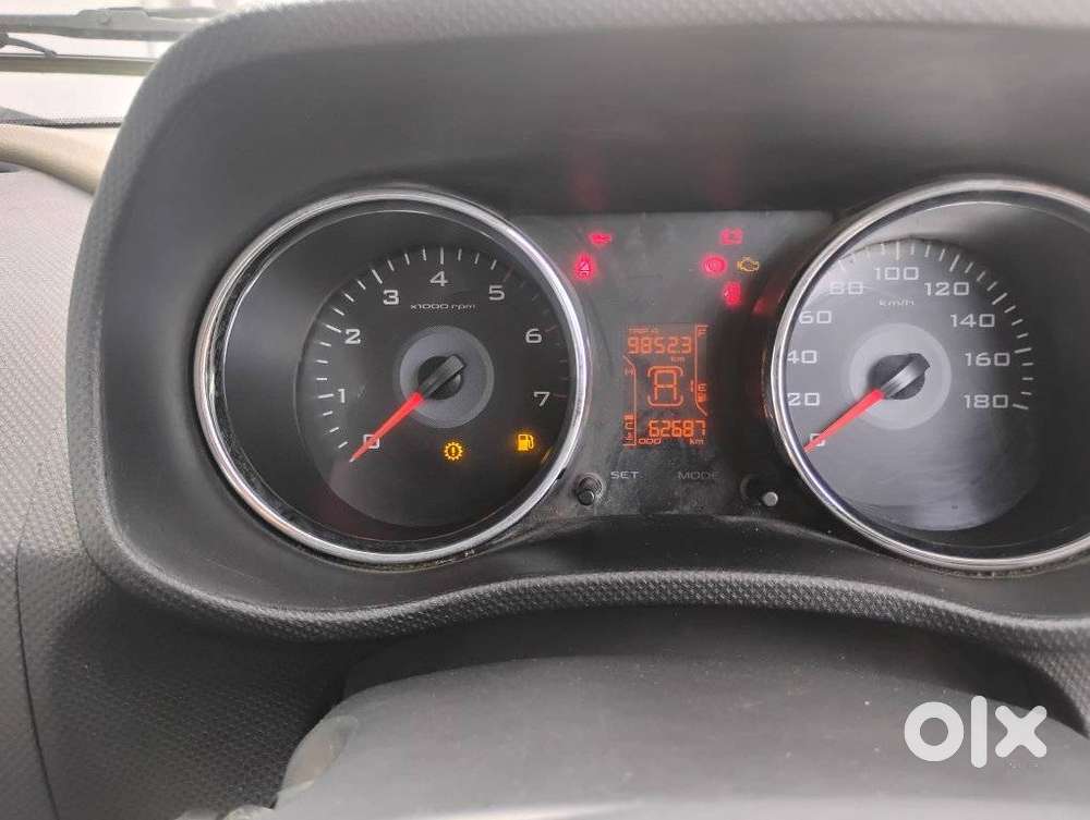 Mahindra Tuv 300 Mhawk100 T8, 2016, Diesel