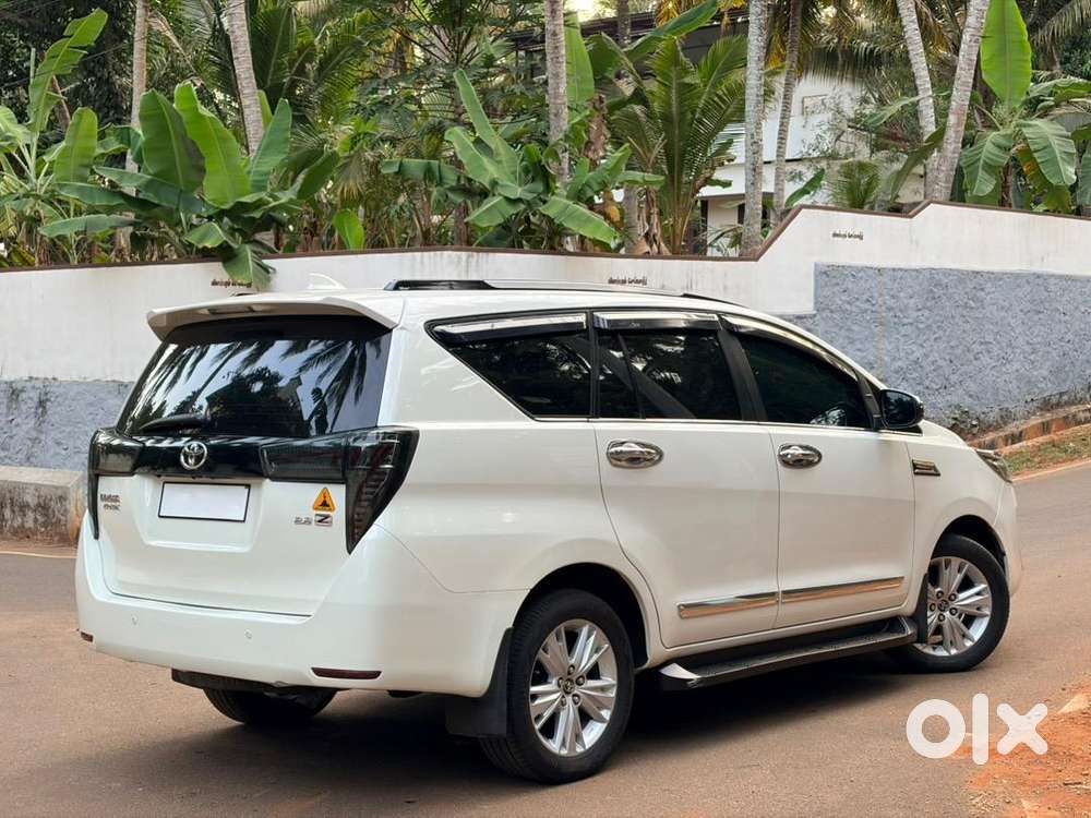 Toyota Innova Crysta 2019 Diesel Well Maintained Propercompany Service