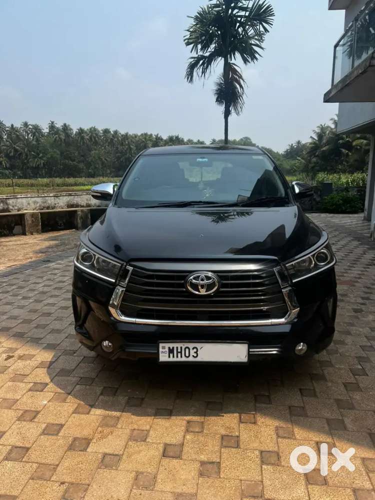 Toyota Innova Crysta 2016