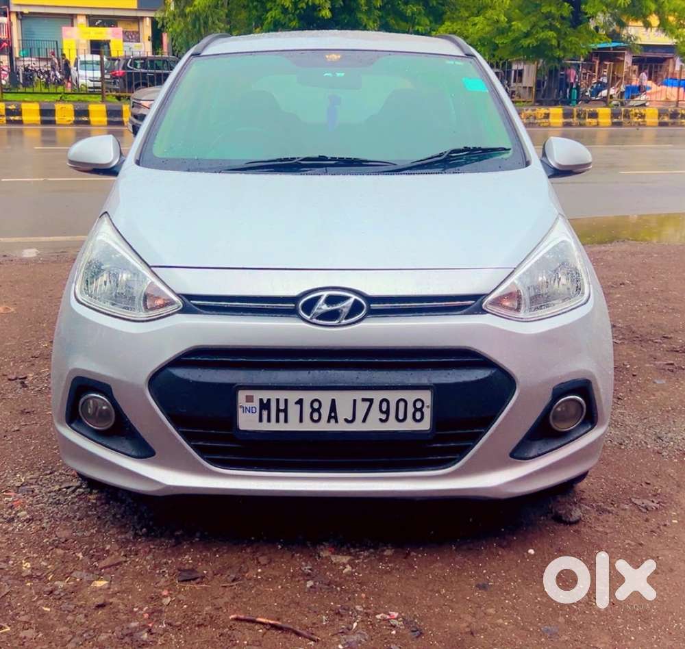 Hyundai Grand I10 At Sportz, 2016, Petrol