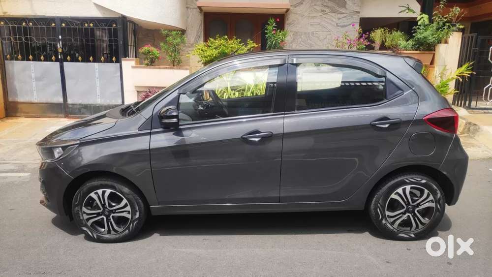 Tata Tiago 1.2 Revotron Xta, 2024, Petrol