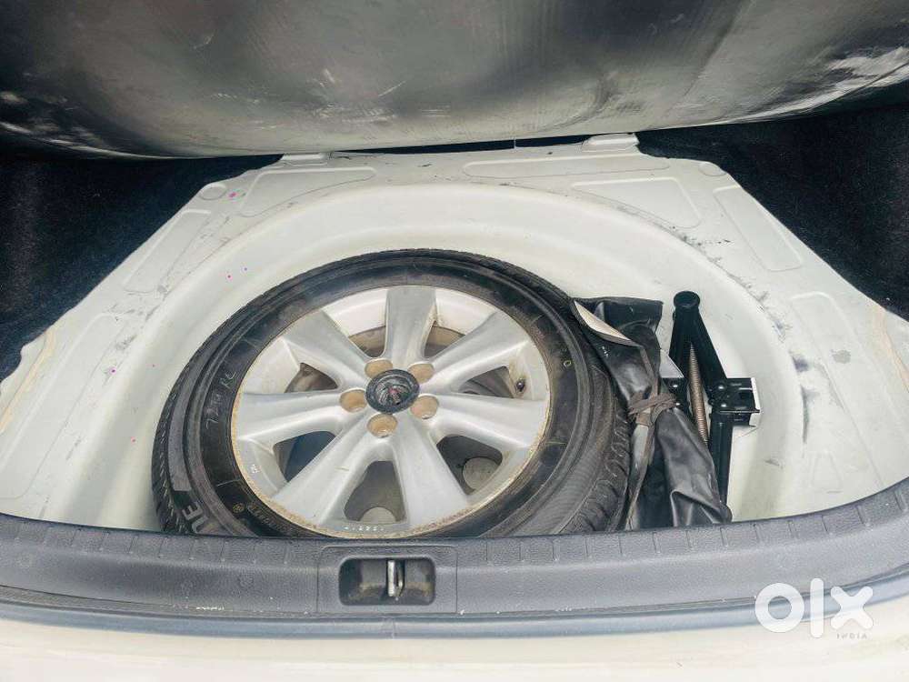 Toyota Corolla Altis 2013-2017 G At, 2014, Petrol