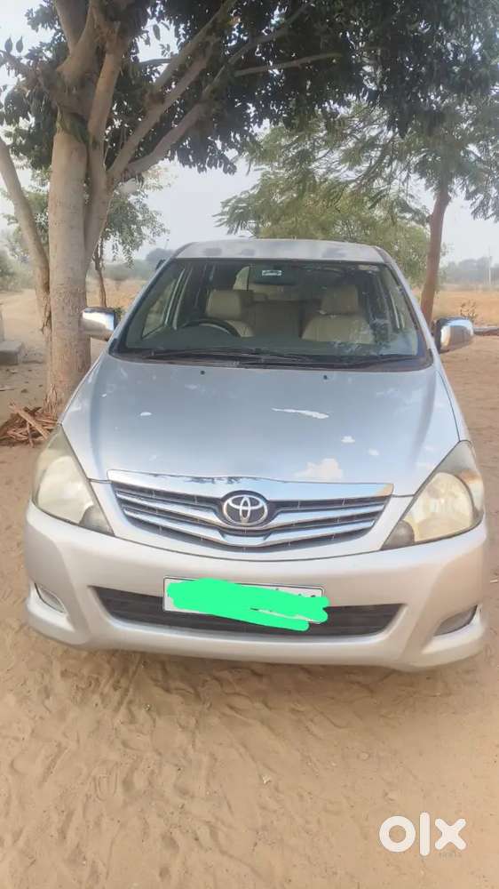 Toyota Innova Diesel 2012