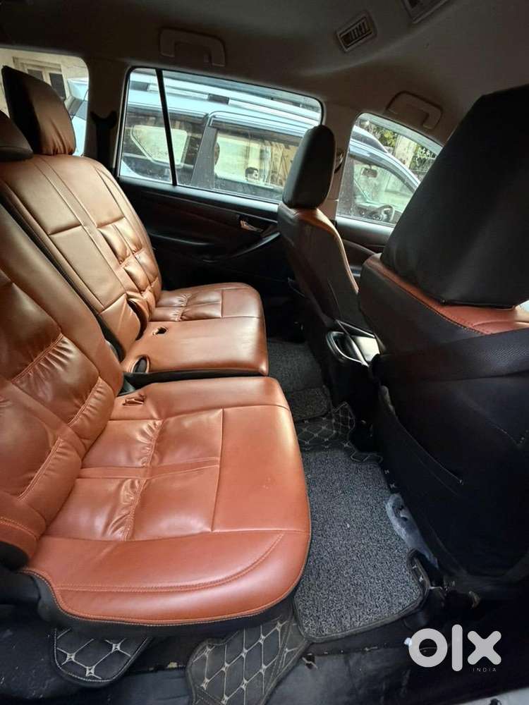 Toyota Innova Crysta 2016 Diesel Well Maintained