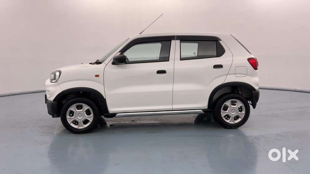 Maruti Suzuki S-presso Vxi, 2024, Petrol