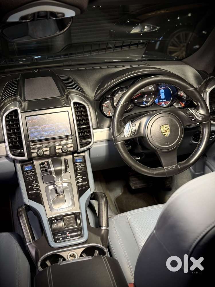 Porsche Cayenne Base, 2013, Petrol