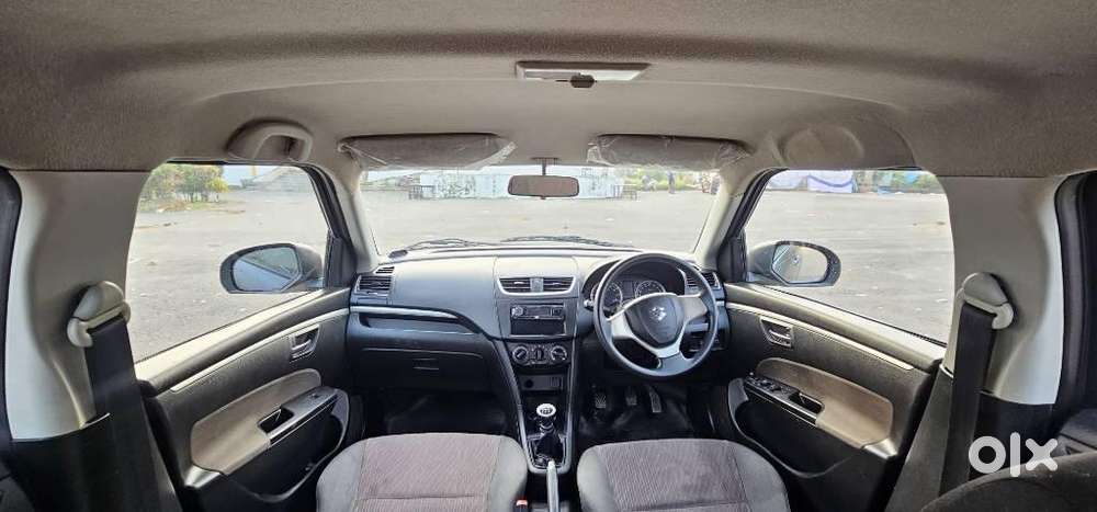 Maruti Suzuki Swift Vxi + Manual, 2017, Petrol