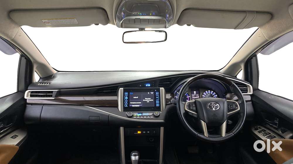 Toyota Innova Crysta 2.8 Zx At, 2016, Diesel