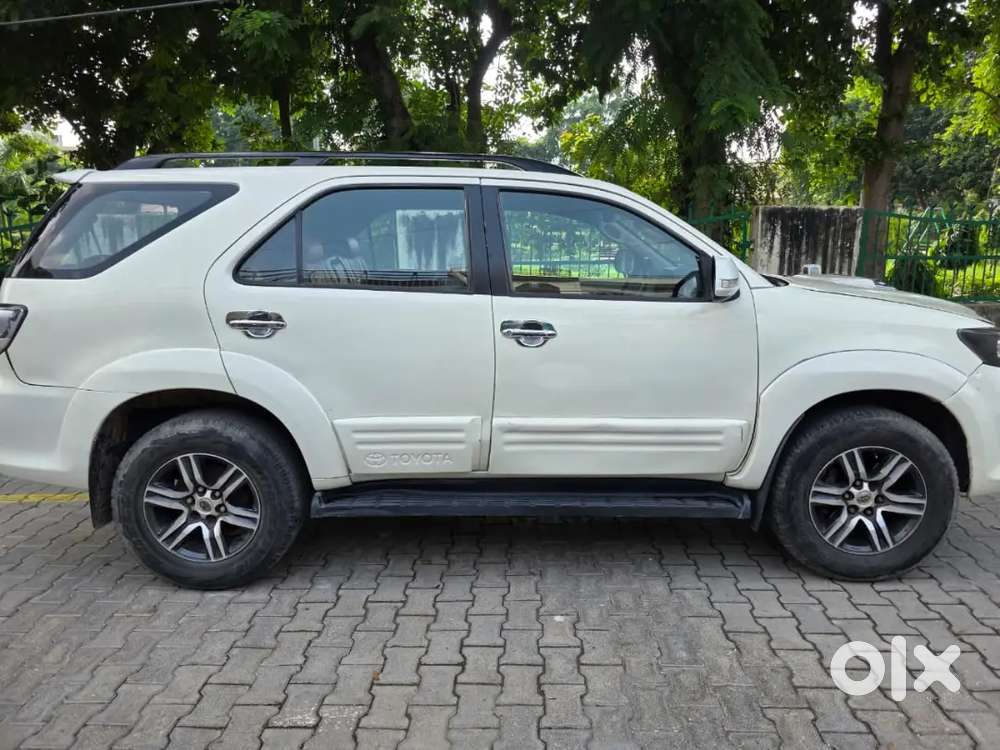 Toyota Fortuner 3.0 2013