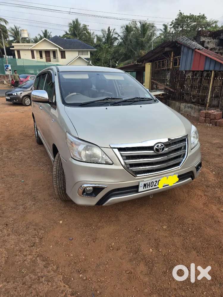 Toyota Innova 2013