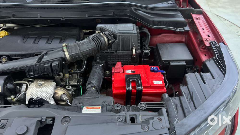 Mahindra Xuv300 W8 Option Dual Tone, 2021, Petrol