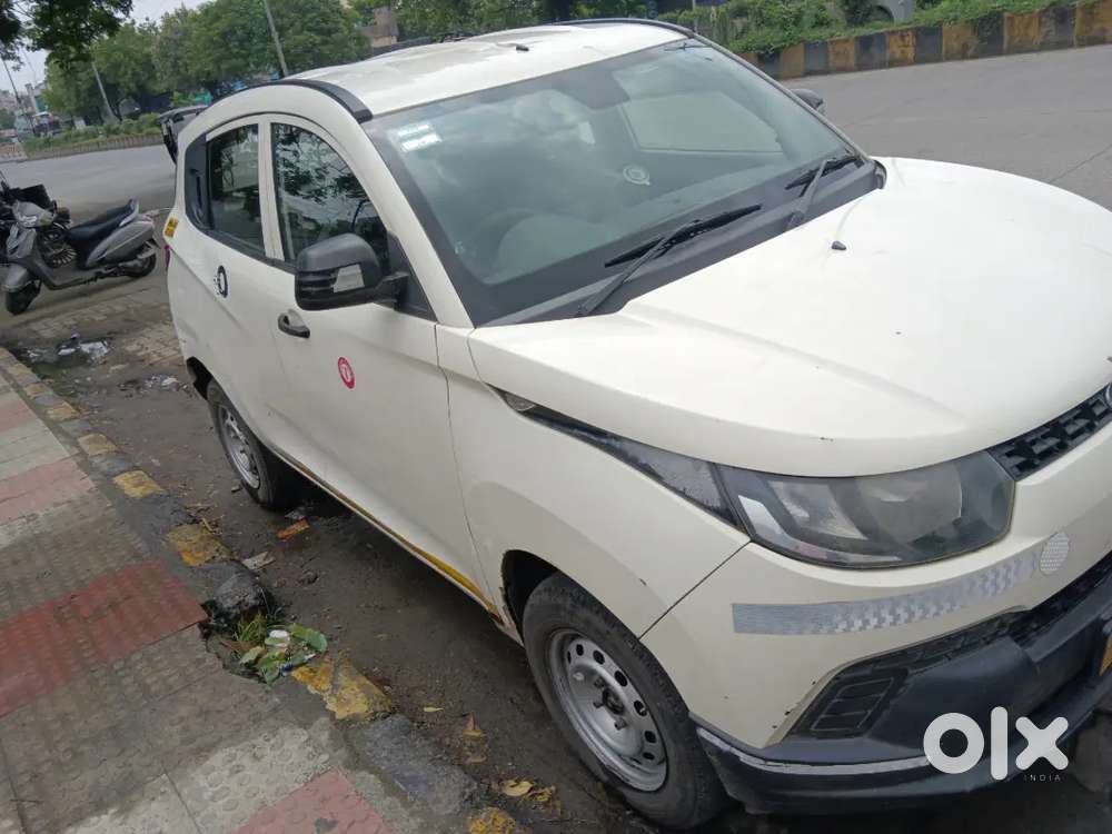 Mahindra Kuv 100 2018
