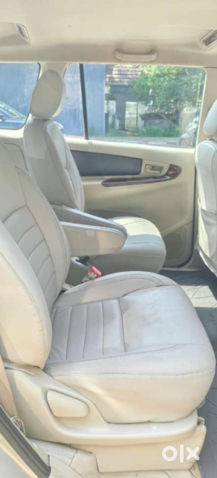 Toyota Innova 2.5 G (diesel) 7 Seater, 2012, Diesel