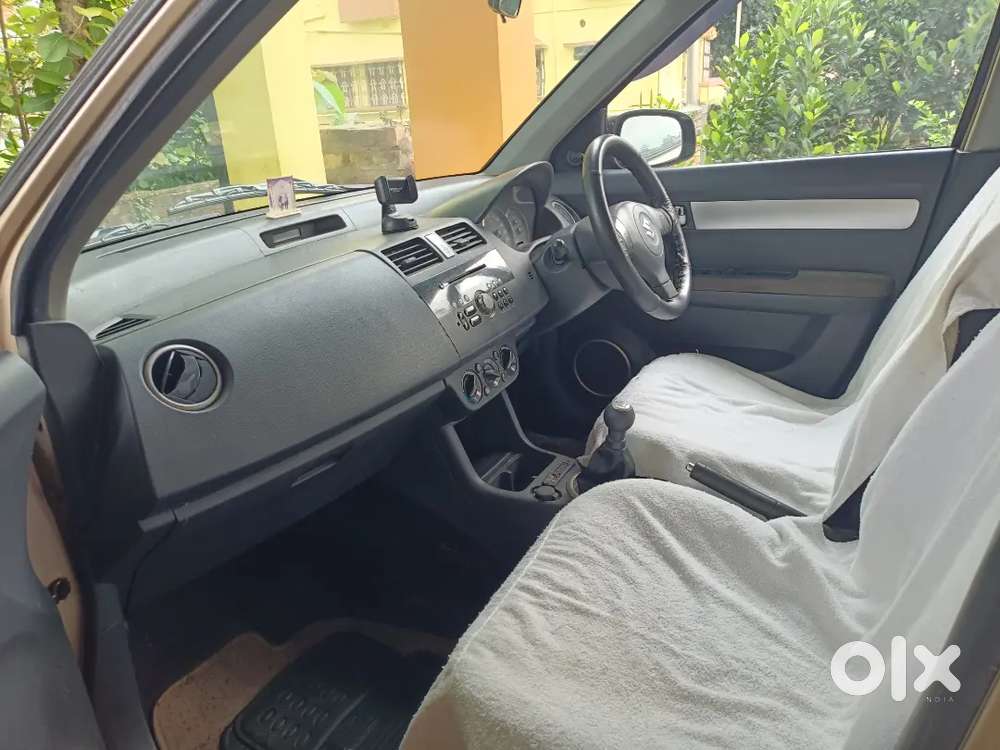 Maruti Suzuki Dzire 2010 Petrol 80000 Km Driven