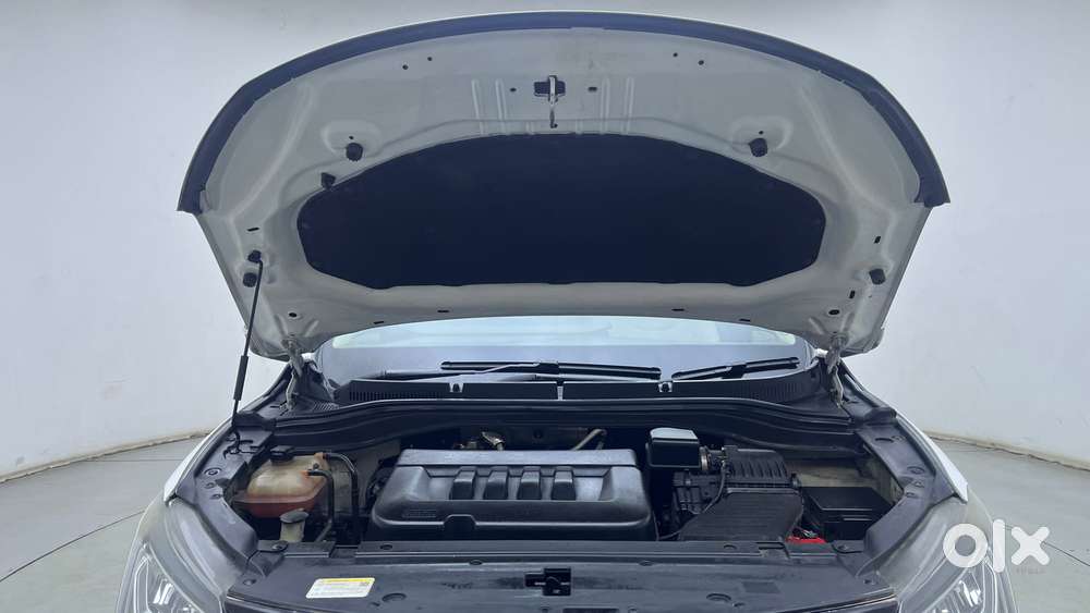 Mahindra Xuv700 2.2 Ax 5 Diesel At Str, 2021, Diesel