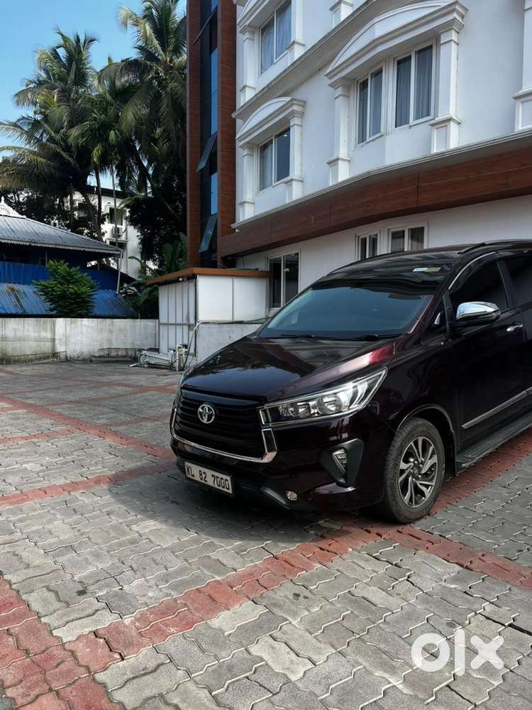 Toyota Innova Crysta 2022 Diesel 50000 Km Driven