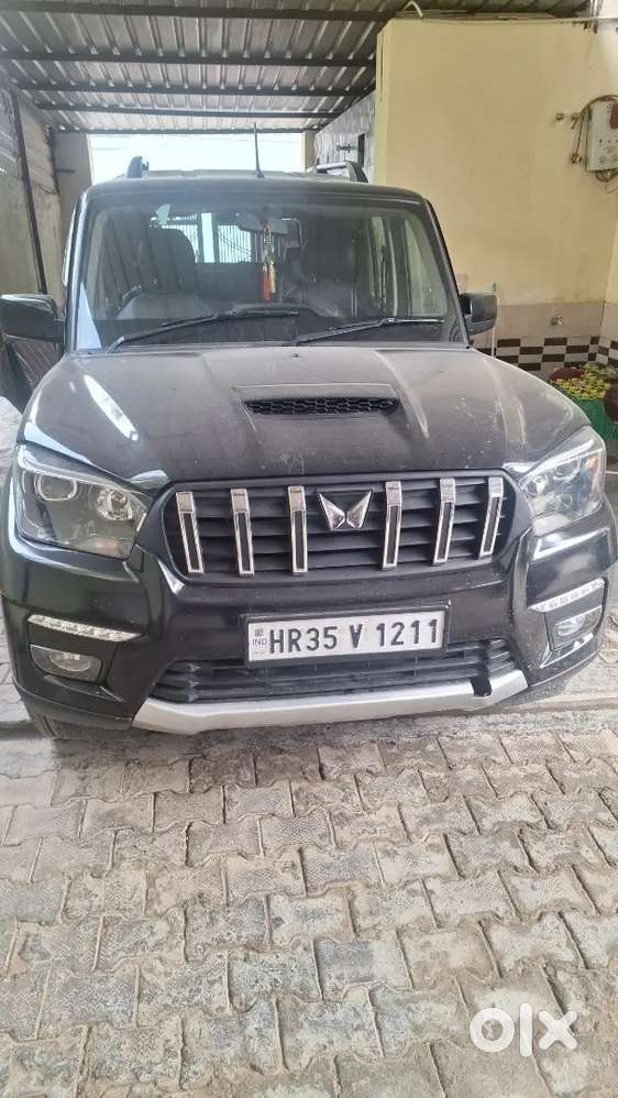 Mahindra Scorpio Classic 2023 Diesel 43000 Km Driven