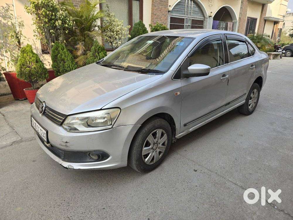 Volkswagen Vento 2010-2013 Petrol Highline, 2012, Petrol
