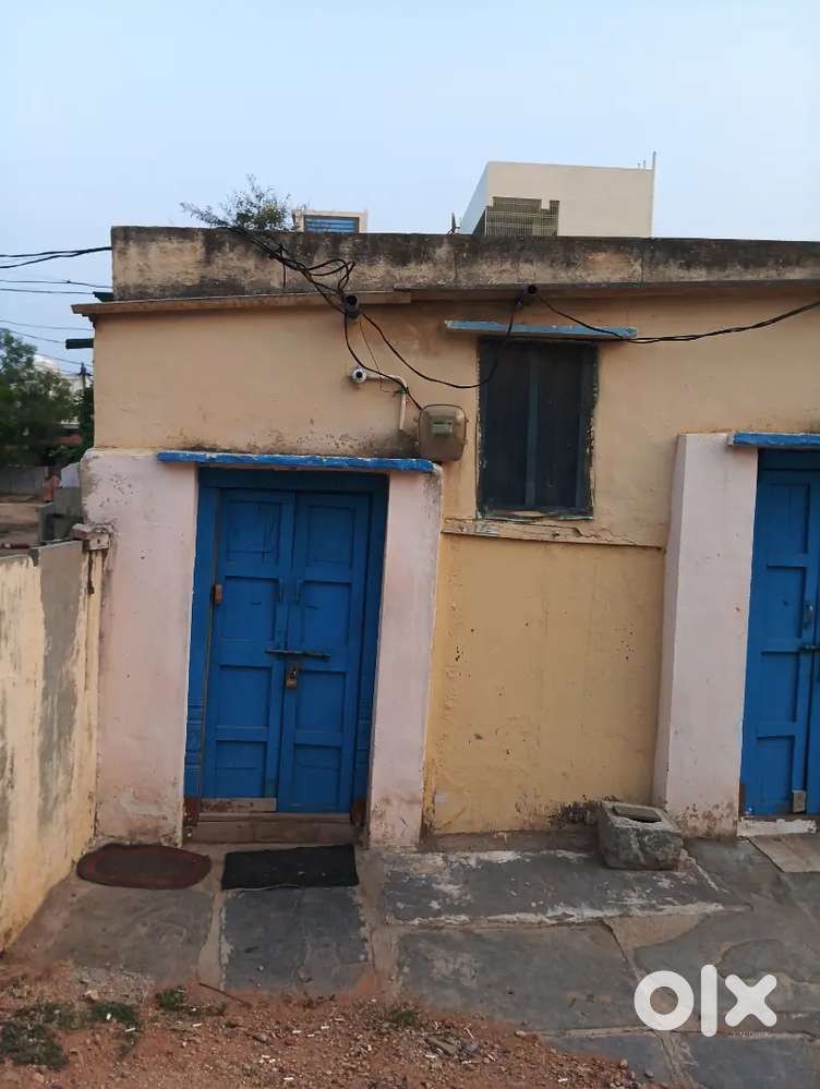 Sheet house rent 2000, 2month adv, opposite Zonna iron mart, KLD Road