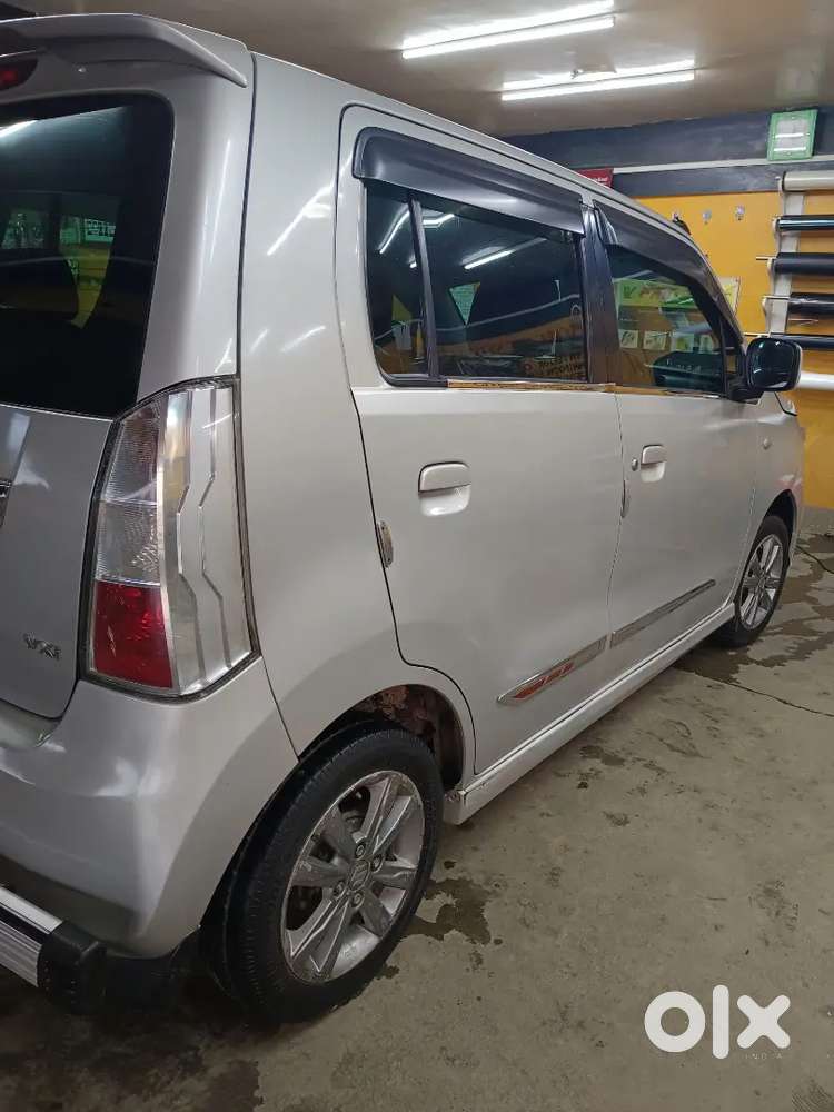 Maruti Suzuki Wagon R Stingray 2014 Petrol Well Maintained
