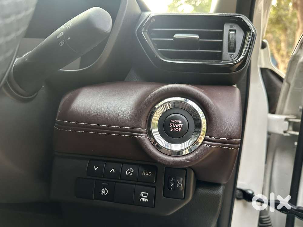 Maruti Suzuki Grand Vitara 1.5 Alpha Smart Hybrid At, 2025, Petrol