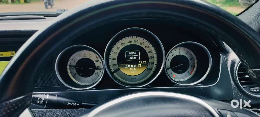 Mercedes-benz C-class C200 2012 Petrol Automatic