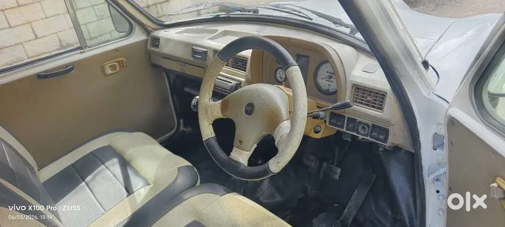 Ambassador Grand 2011
