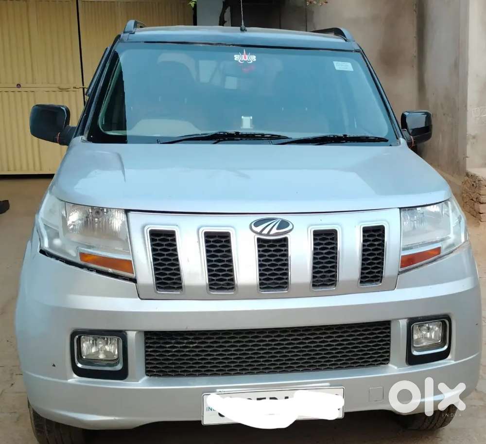 Mahindra Tuv 300 2016 Diesel 50000 Km Driven