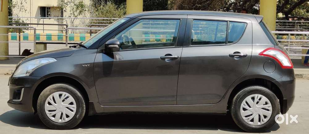 Maruti Suzuki Swift Vxi + Manual, 2017, Petrol