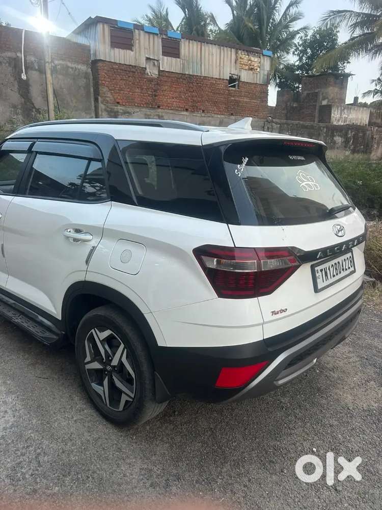Hyundai Alcazar 2024 Petrol Well Maintained