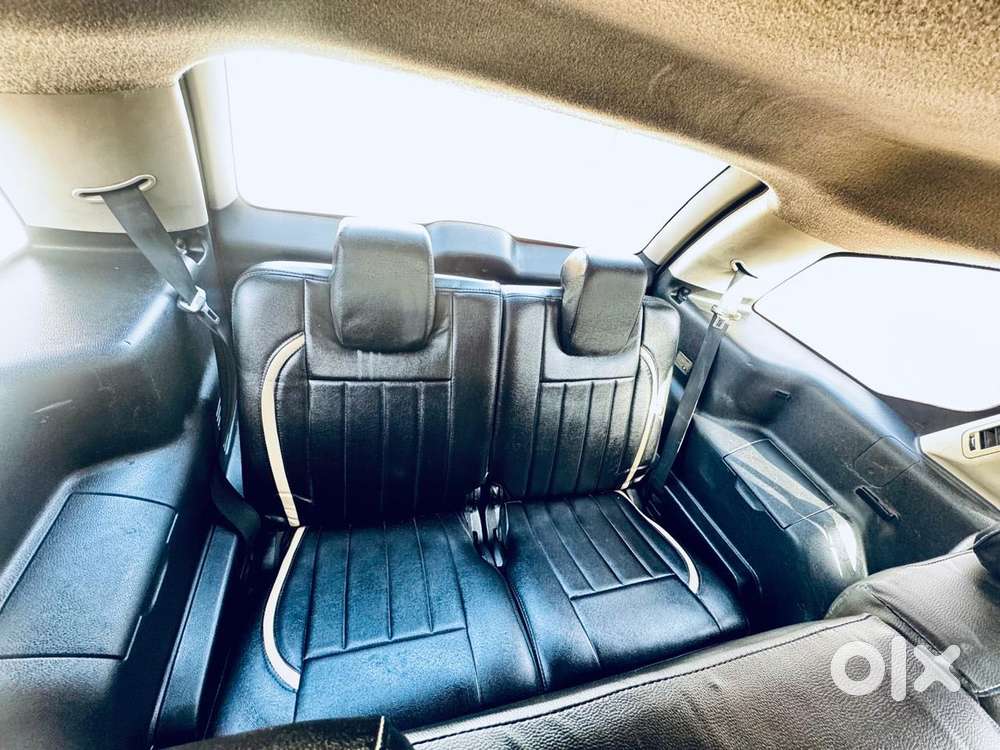 Tata Hexa 2.2 Xe 4x2 7 Str, 2017, Diesel