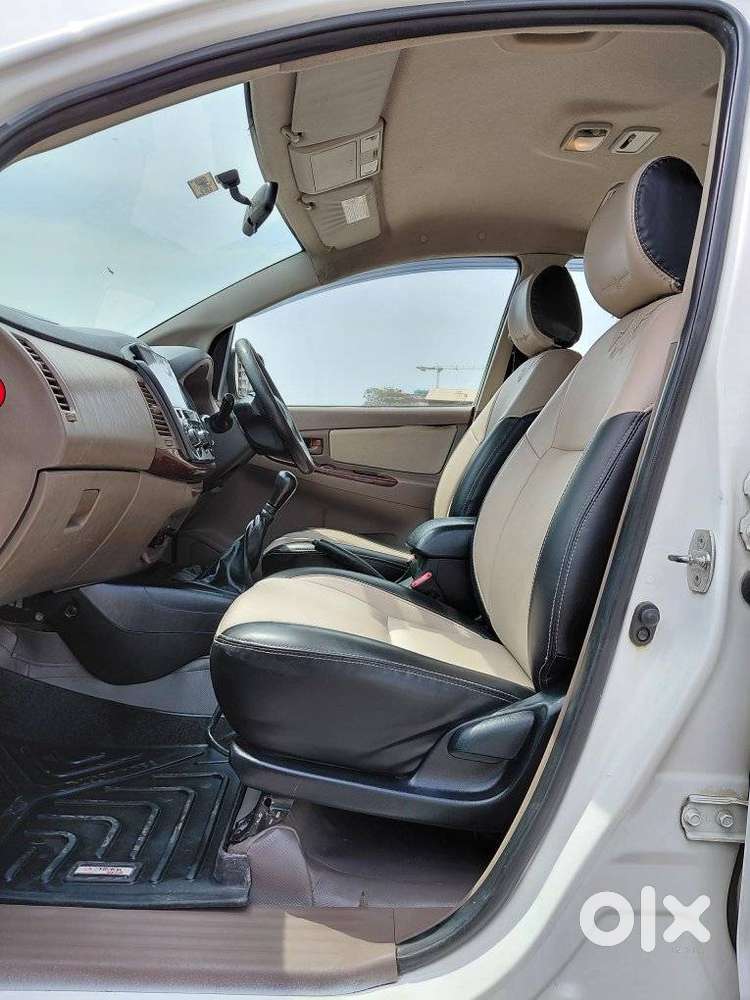 Toyota Innova 2.5 G (diesel) 7 Seater, 2016, Diesel