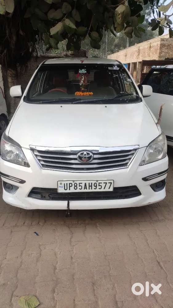 Toyota Innova G4 डीज़ल 2013 7 Str