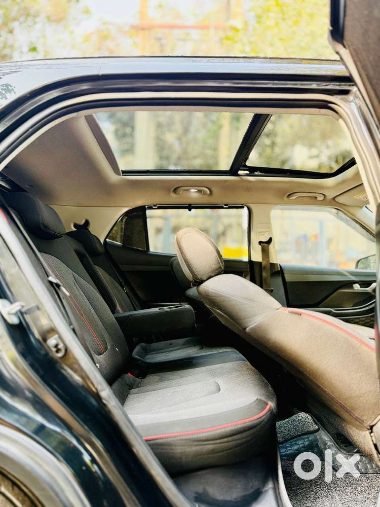 Hyundai Creta 1.5 S Plus Knight Petrol Dual Tone, 2024, Petrol