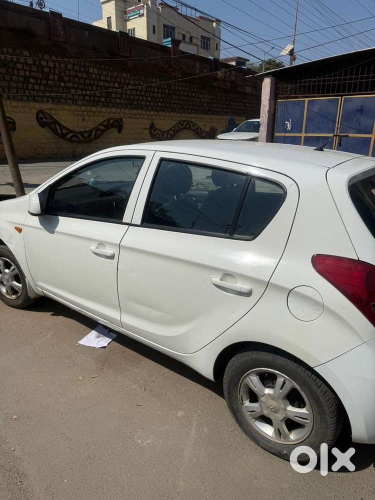 Hyundai I20 2010 Petrol Well Maintained With Vip Number 8888 For 2l