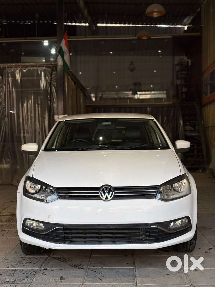 Volkswagen Polo 2015 Car