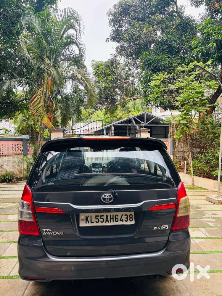 Toyota Innova 2015 Diesel 190000 Km Driven