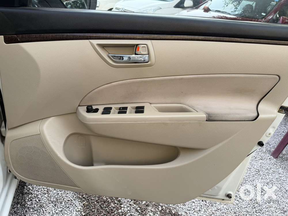 Maruti Suzuki Swift Dzire Vdi Regalia Limited Edition Mt, 2015, Dies..
