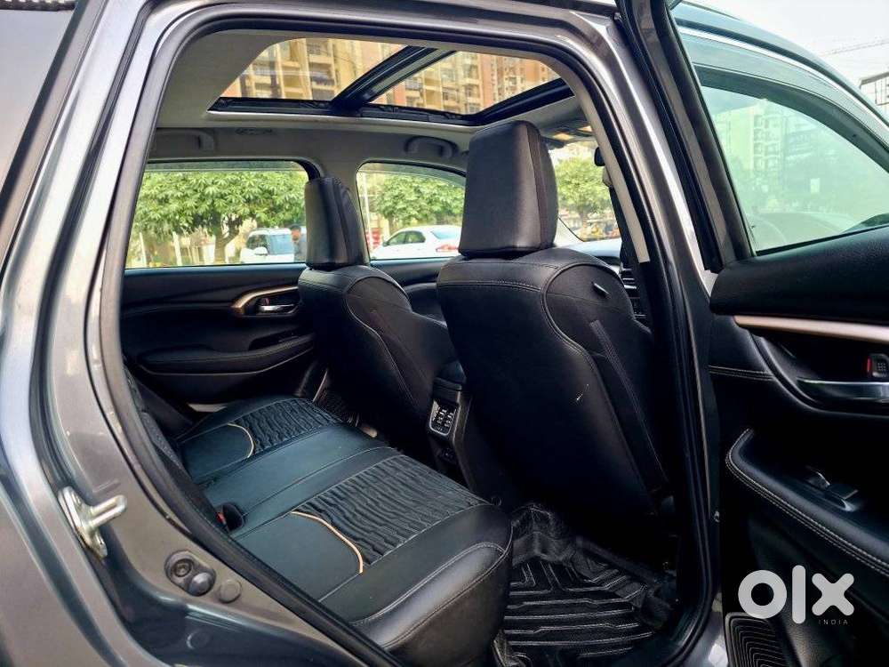 Maruti Suzuki Grand Vitara 1.5 Zeta Plus Intelligent Hybrid Ecvt, 20..