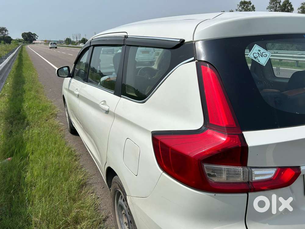Maruti Suzuki Ertiga Vxi (o) Cng, 2022, Petrol